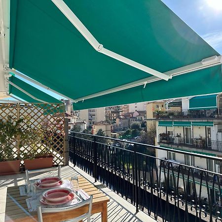 Wh - Cuore Home - Attico Monolocale Con Parcheggio Gratuito - 5 Minuti Dal Centro - Wifi 산레모 외부 사진