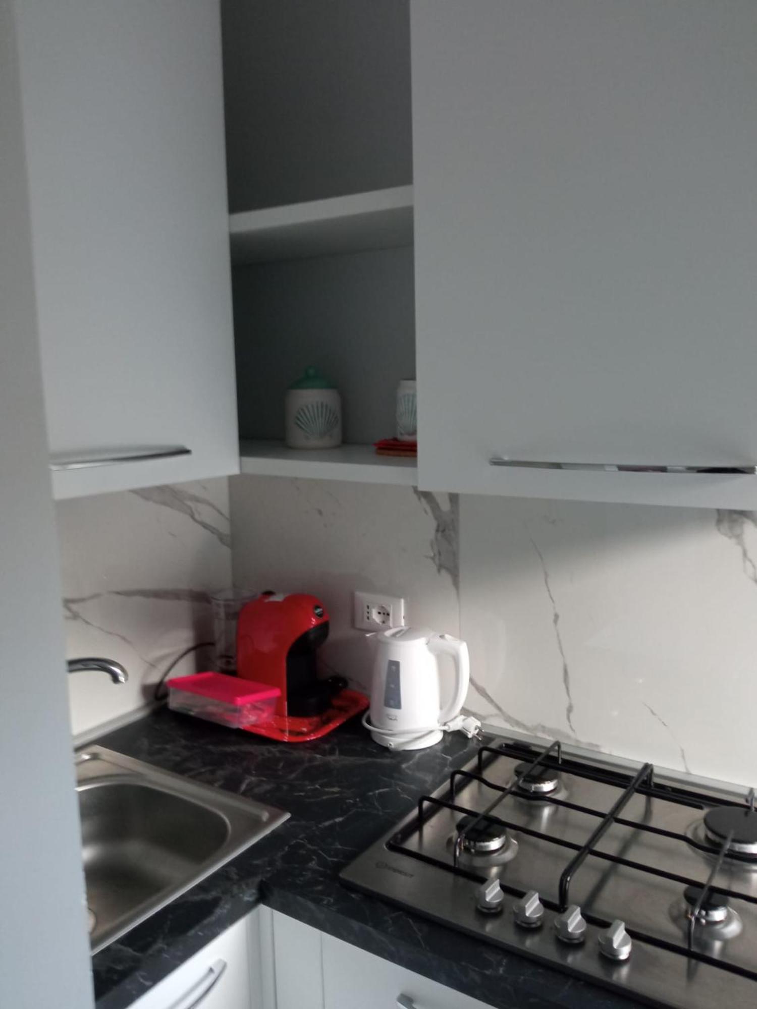 Wh - Cuore Home - Attico Monolocale Con Parcheggio Gratuito - 5 Minuti Dal Centro - Wifi 산레모 외부 사진